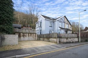 Front Aspect- click for photo gallery